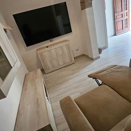 Appartamento Via Roma Castelnuovo D'Elsa Exterior foto