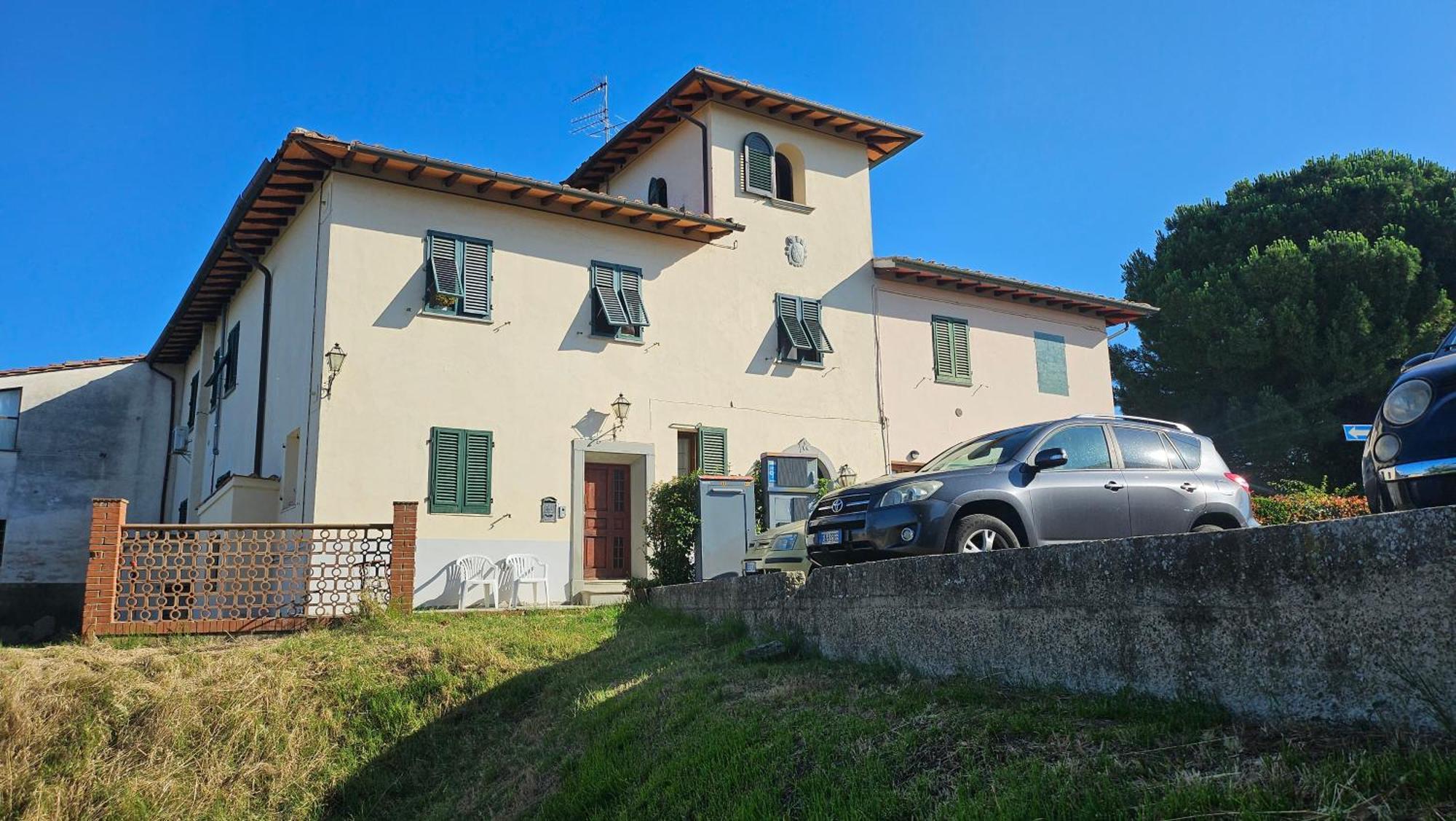 Appartamento Via Roma Castelnuovo D'Elsa Exterior foto